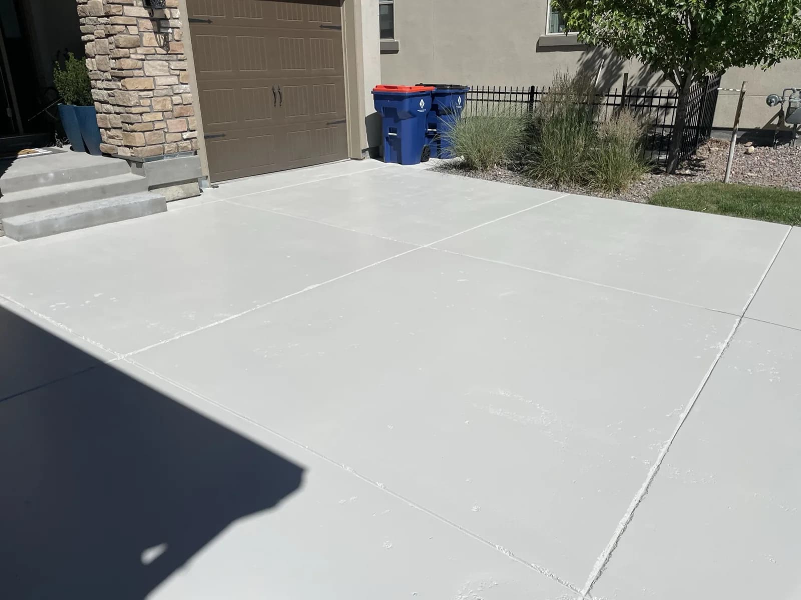 Finished concrete driveway in the Denver metro area