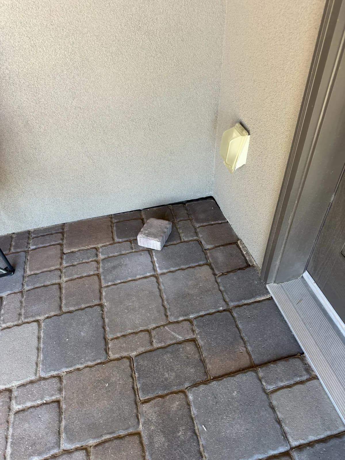 Paver entryway hardscape